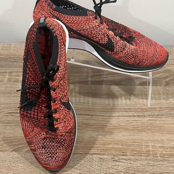 NIKE Unisex Flyknit Racer Running Sneakers in the Size 8 Men/ 9.5 Women - Picture 16 of 16